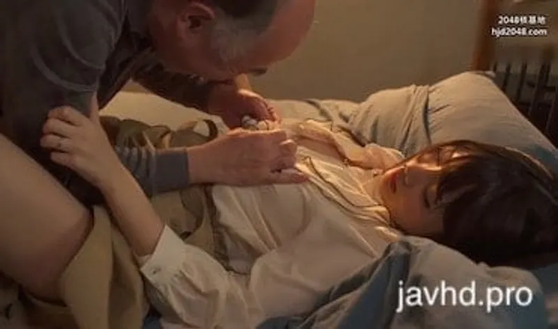 ông xã đi vắng vợ yêu bị lão già cạnh bên nhà hiếp suzu harumiya